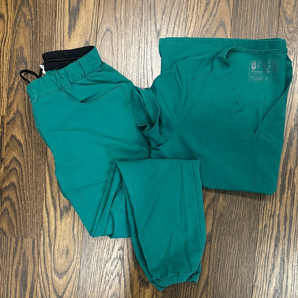Green Scrub Set